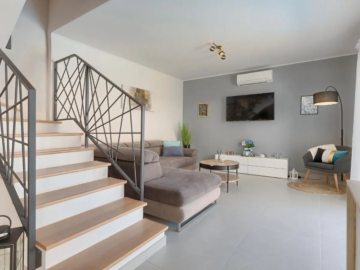 Holiday Home Villa Karmen - Roj454 Sveti Petar u Sumi